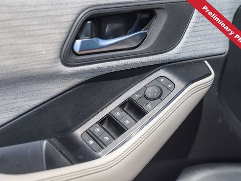Used 2023 Nissan Rogue SV FWD image 15