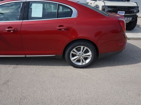 Used 2009 Lincoln MKS FWD image 2