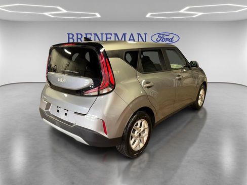 Used 2025 Kia Soul LX w/ LX Technology Package image 5