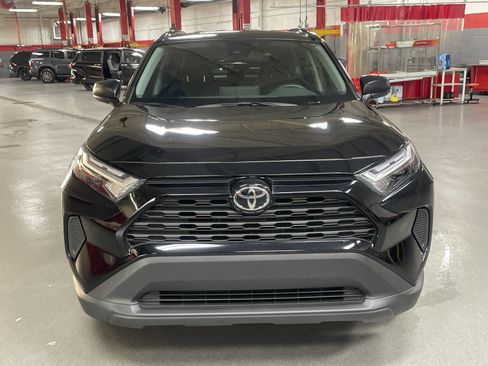 Used 2025 Toyota RAV4 LE image 3