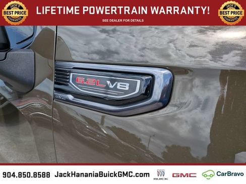 Used 2024 GMC Sierra 1500 AT4 w/ Technology Package AWD/4WD image 11