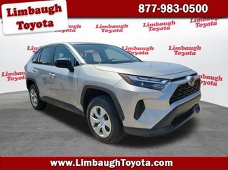 Used 2023 Toyota RAV4 LE FWD video 1