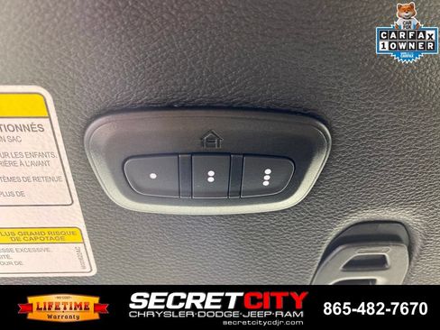 Used 2023 Jeep Wrangler Unlimited Rubicon 4xe w/ Cold Weather Group AWD/4WD image 19