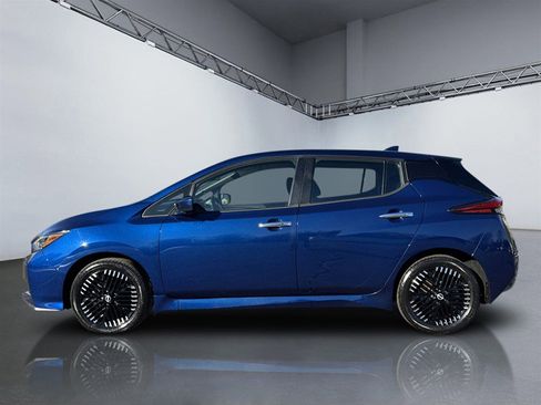 Used 2024 Nissan Leaf SV Plus image 2