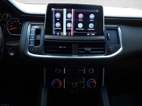 Used 2021 Chevrolet Suburban LT image 16