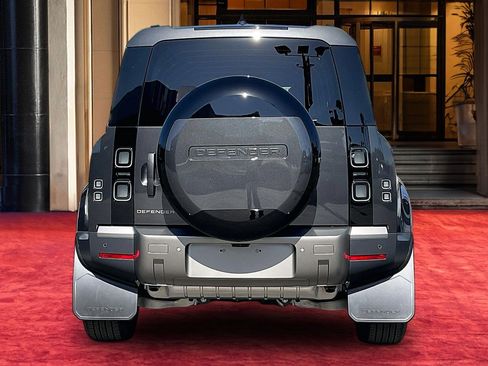 New 2026 Land Rover Defender 110 S AWD/4WD image 7