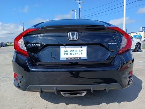 Used 2020 Honda Civic Sport image 8
