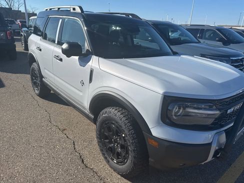 New 2026 Ford Bronco Sport Outer Banks w/ Sasquatch Outer Banks Package image 13