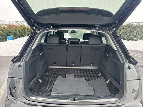 Used 2018 Audi Q5 Prestige w/ Prestige Package image 13