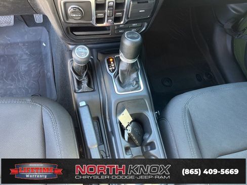 Used 2022 Jeep Wrangler Unlimited Sport image 10