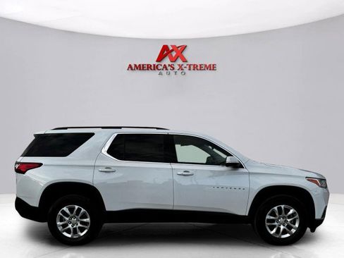 Used 2020 Chevrolet Traverse LT image 6