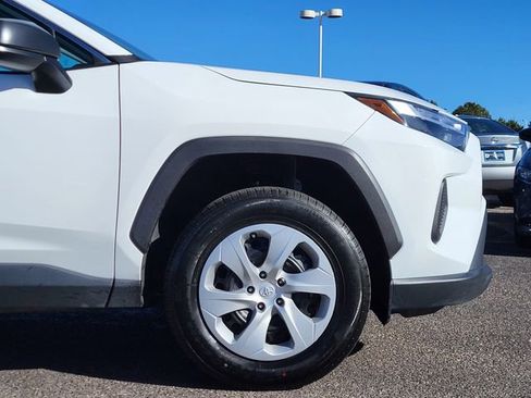 Used 2024 Toyota RAV4 LE image 28