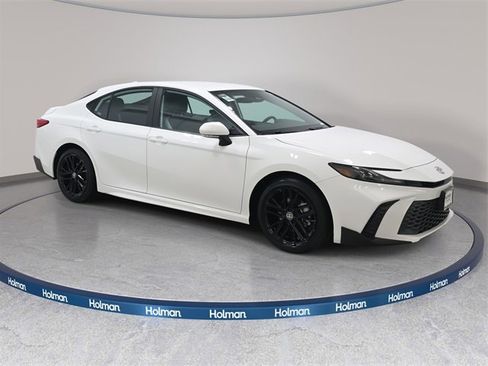 Certified 2025 Toyota Camry SE image 4