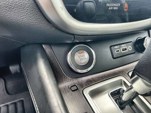 Used 2019 Nissan Murano Platinum w/ Cargo Package image 16