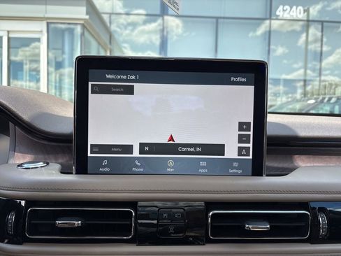 Used 2020 Lincoln Aviator Reserve w/ Equipment Group 202A AWD/4WD image 3