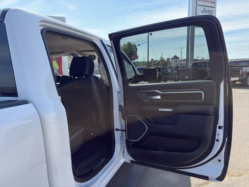 Used 2020 RAM 1500 Laramie AWD/4WD image 20