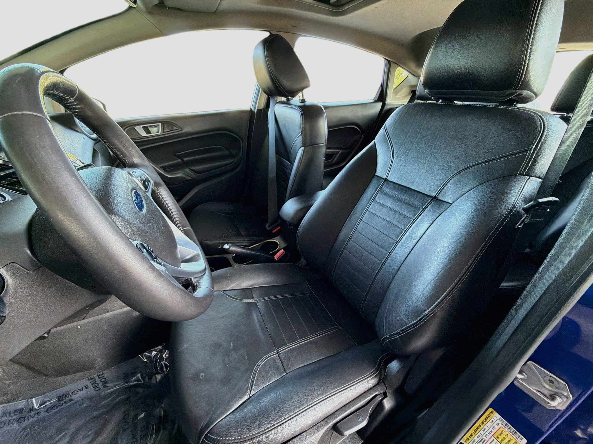 Used 2015 Ford Fiesta Titanium FWD image 13