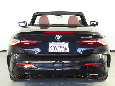 Used 2023 BMW M440i Convertible w/ Premium Package image 8
