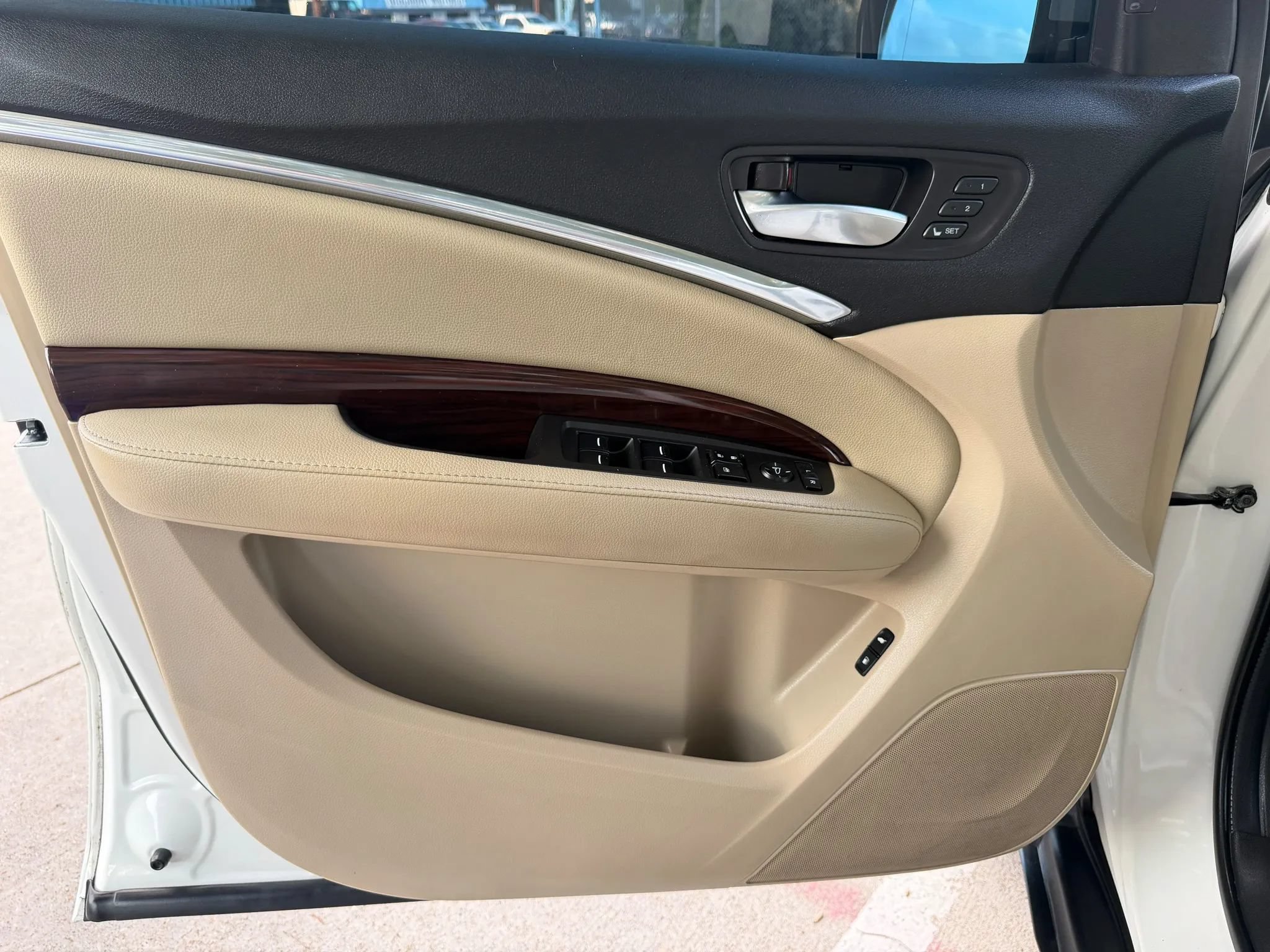 Used 2014 Acura MDX w/ Technology Package AWD/4WD image 13
