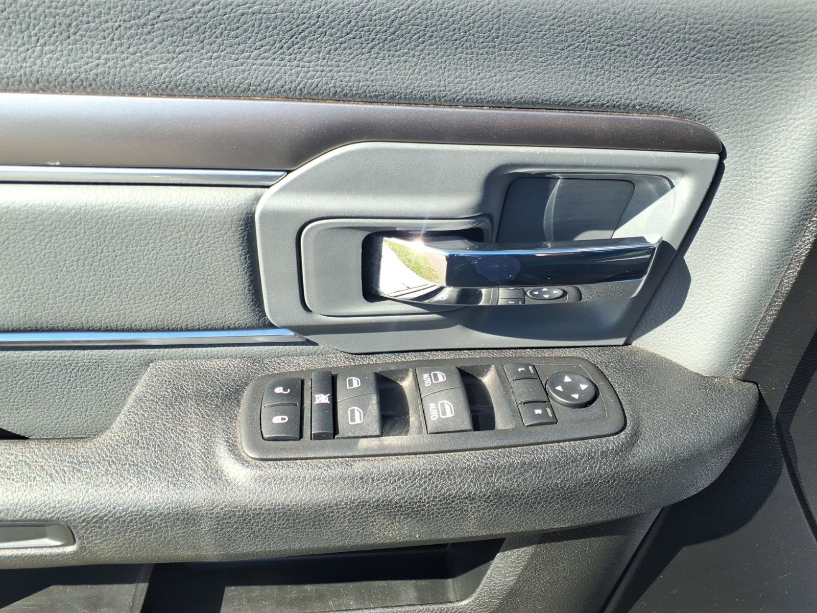 Used 2024 RAM 1500 Classic SLT AWD/4WD image 16