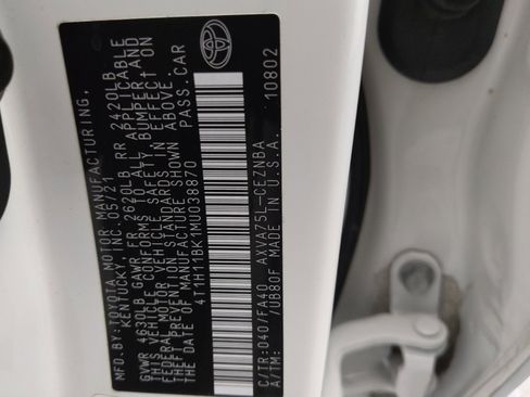 Used 2021 Toyota Camry LE w/ Audio Upgrade Package image 33