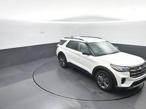 New 2026 Ford Explorer Active w/ Active Comfort Package AWD/4WD image 26