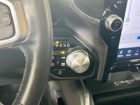 Used 2023 RAM 1500 Laramie AWD/4WD image 17
