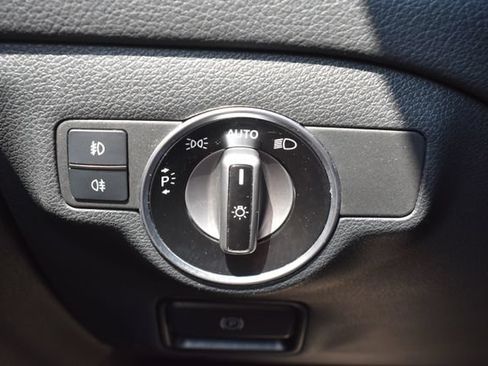Used 2017 Mercedes-Benz GLA 250 4MATIC image 21