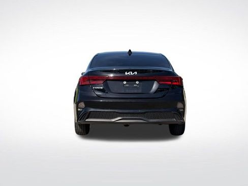 Certified 2023 Kia Forte LXS w/ LXS Technology Package FWD image 23