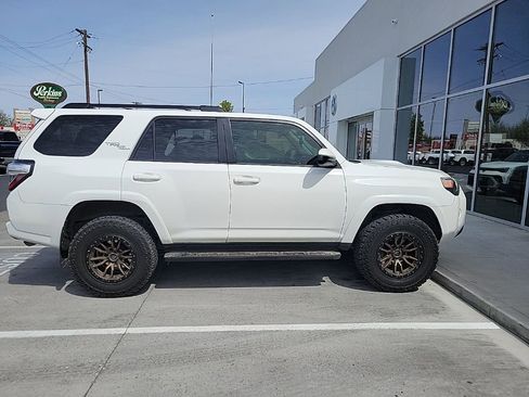 Used 2019 Toyota 4Runner TRD Off-Road AWD/4WD image 3