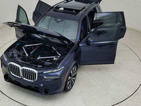 Used 2024 BMW X7 xDrive40i w/ M Sport Package image 88
