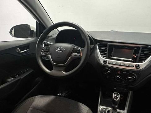Used 2021 Hyundai Accent SE FWD image 16