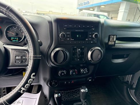 Used 2014 Jeep Wrangler Unlimited Sport w/ Quick Order Package 24S image 22