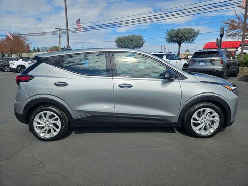 New 2027 Chevrolet Bolt LT w/ Comfort Package image 7