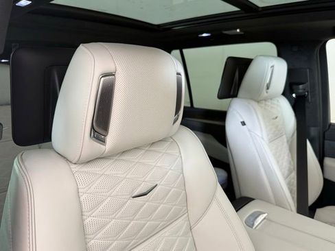 New 2026 Cadillac Escalade ESV Platinum Sport image 33