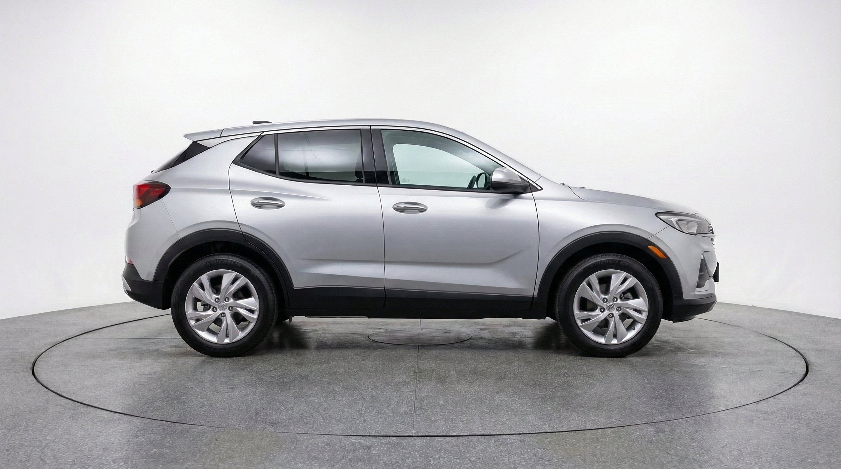 Used 2025 Buick Encore GX Preferred FWD image 11