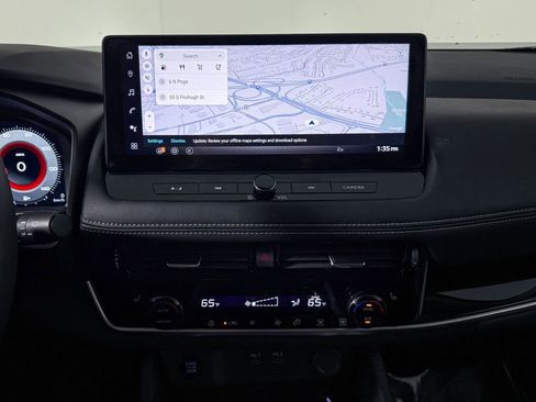 Certified 2024 Nissan Rogue SL image 17