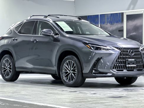 Used 2025 Lexus NX 350 AWD w/ Premium Package image 6
