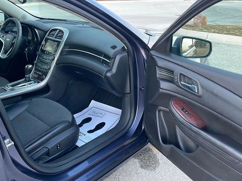 Used 2013 Chevrolet Malibu LT FWD image 18