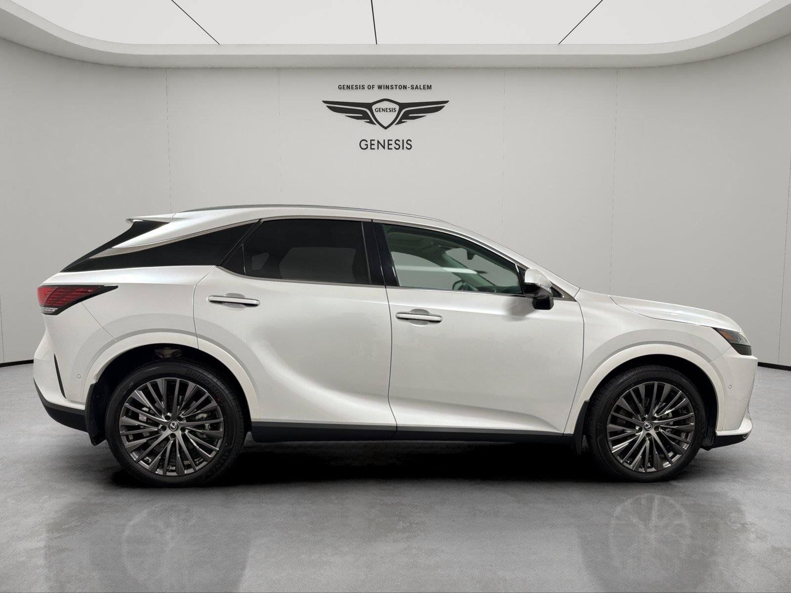 Used 2023 Lexus RX 350 FWD w/ Cold Area Package image 6