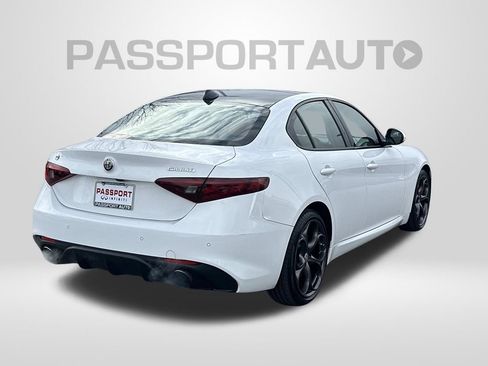 Used 2018 Alfa Romeo Giulia Ti Sport w/ Quick Order Package 22S Sport image 5
