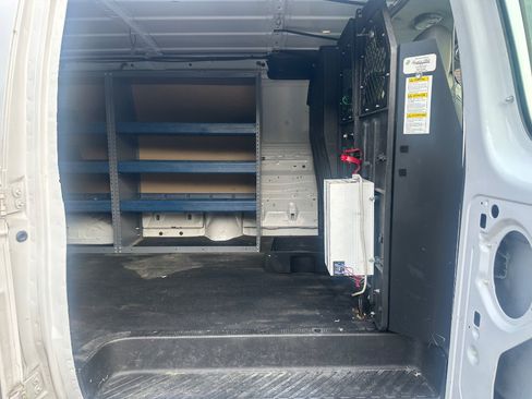 Used 2014 Ford E-250 and Econoline 250 RWD image 18