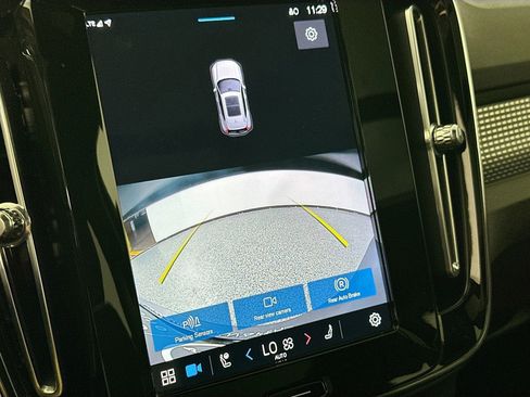 Certified 2023 Volvo XC40 B5 Plus w/ Climate Package image 14