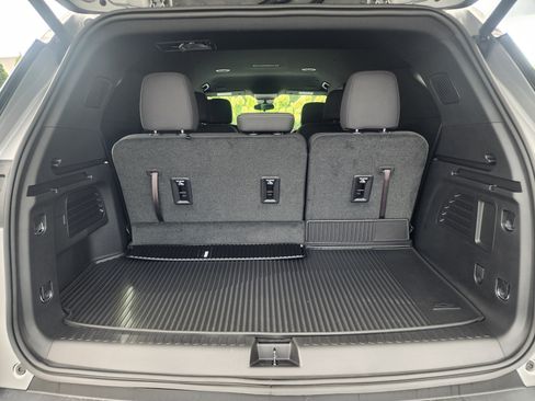 New 2025 Chevrolet Traverse LT w/ Driver Confidence Package image 12