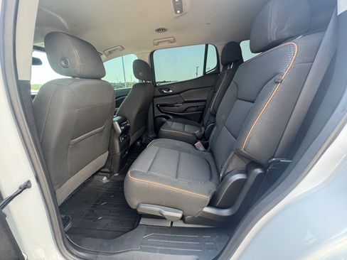 Used 2022 GMC Acadia AT4 AWD/4WD image 14
