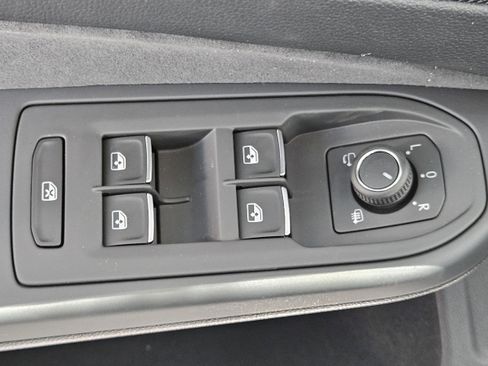 New 2025 Volkswagen GTI SE image 19