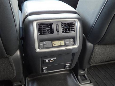 Used 2019 INFINITI QX60 Luxe w/ Sensory Package FWD image 18