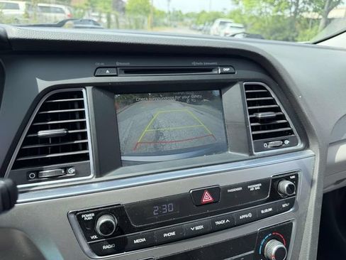 Used 2016 Hyundai Sonata SE FWD image 26