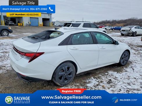Used 2021 Hyundai Elantra SEL w/ Cargo Package image 4