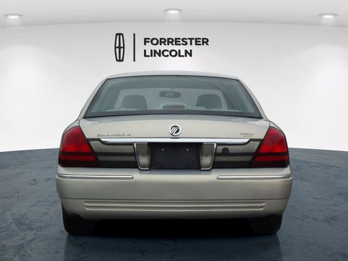Used 2010 Mercury Grand Marquis LS image 4